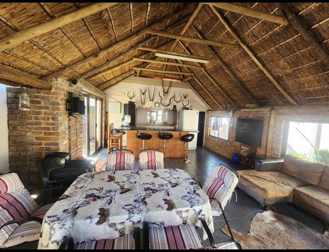 3 BEDROOM HOUSE FOR SALE IN SOUTH CREST